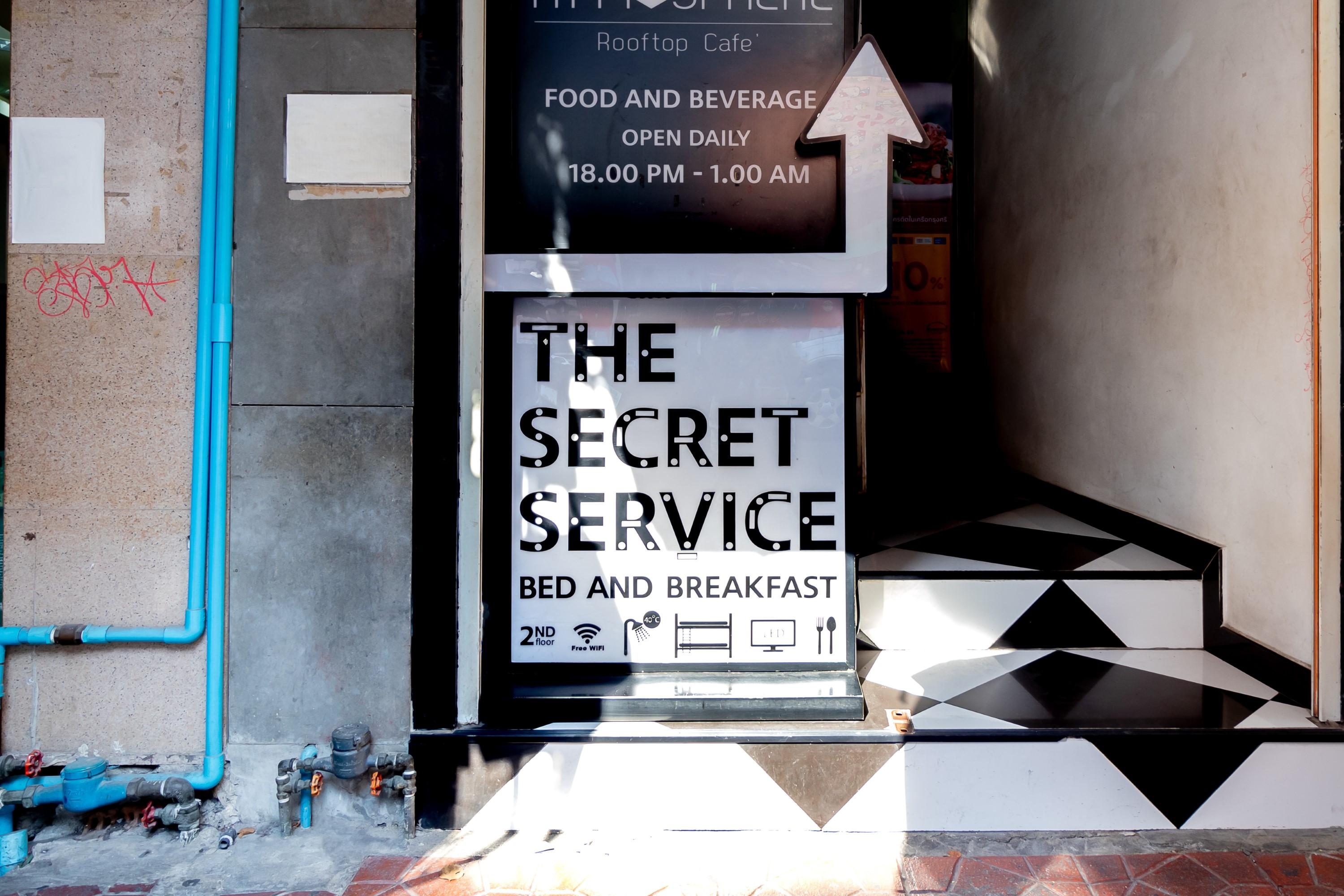 The Secret Service Bangkok Bagian luar foto